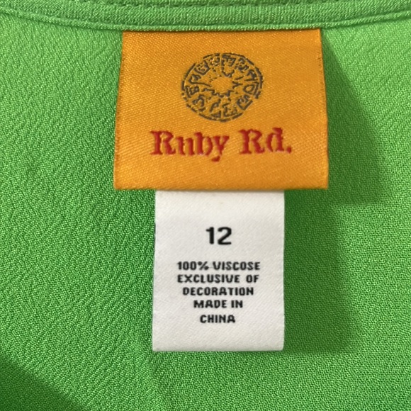 Ruby Rd. Lime Green Blouse - Picture 5 of 6